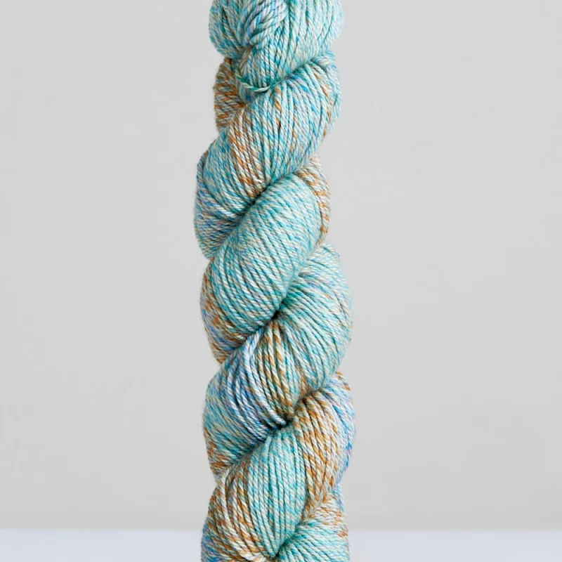 Urth Yarns Spiral Grain Sport - Elm