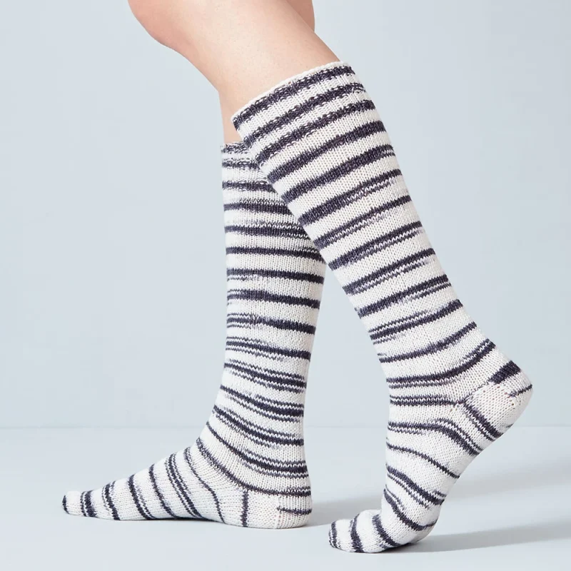 Urth Yarns Uneek Sock - Zebra