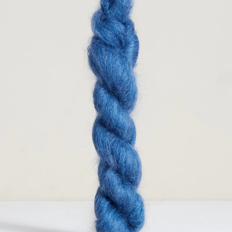 Urth Yarns BonMoher - Blizzard